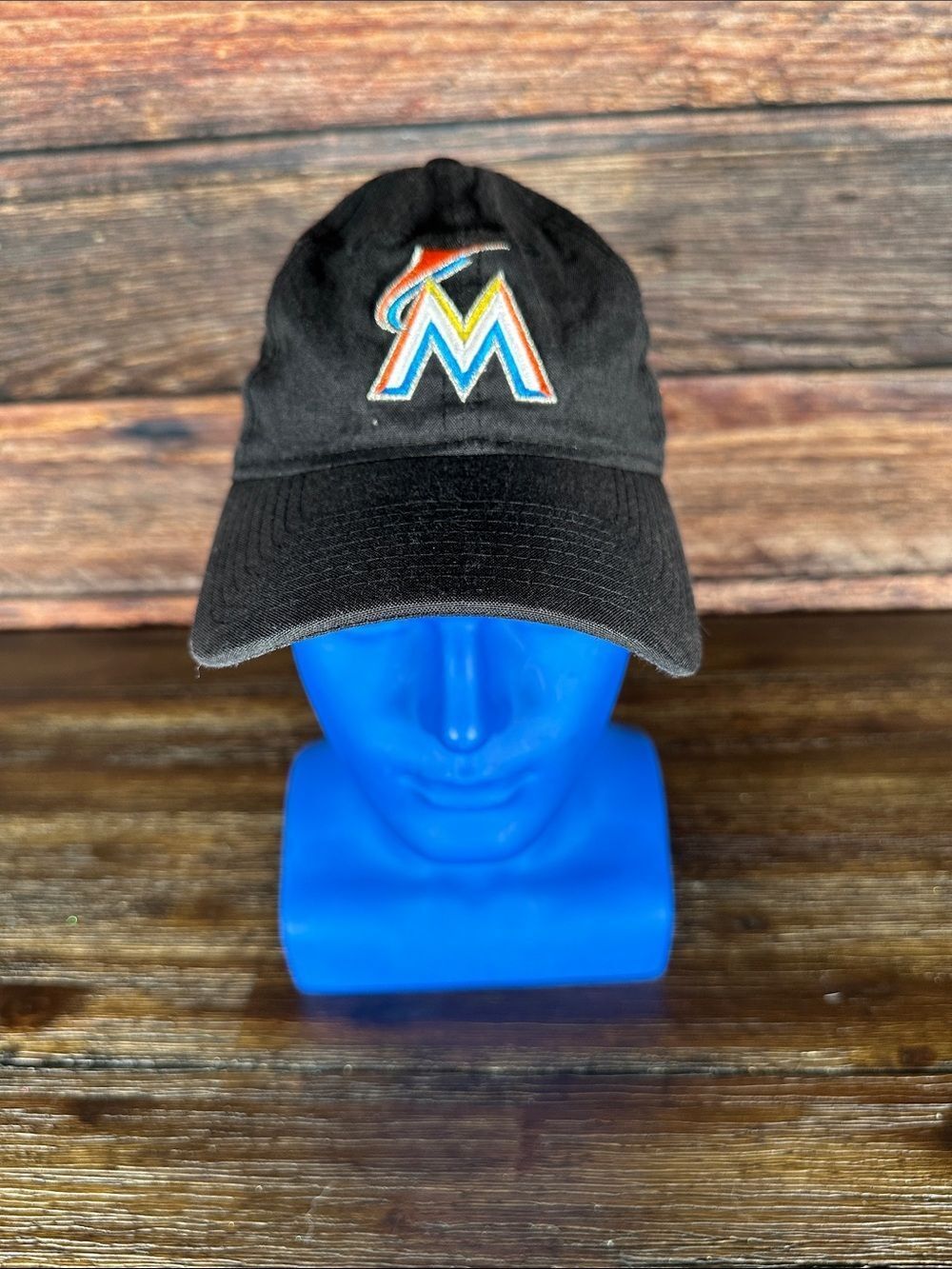 New Era Miami Marlins Black Baseball Cap with Embroidered Logo